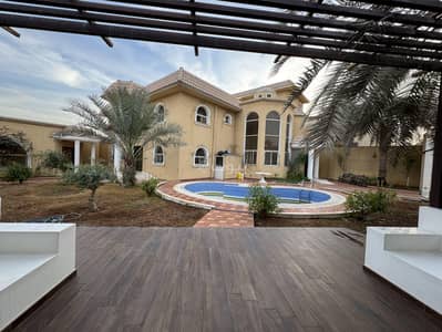 6 Bedroom Villa for Sale in Central Riyadh, Riyadh - Villa with three streets for sale in Al-Rabwa