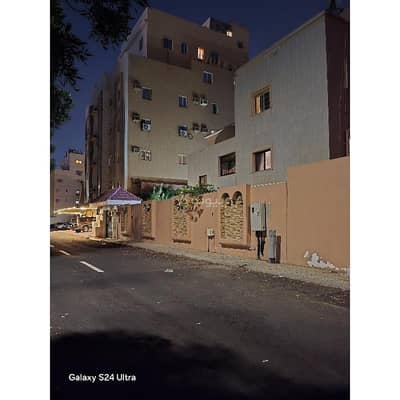 6 Bedroom Villa for Sale in Central Jeddah, Jeddah - Villa for sale in Al Faisaliyah, central Jeddah