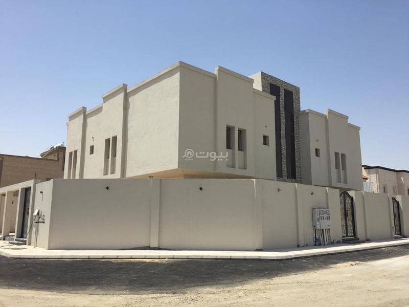 للبيع بيت دور وشقتين وملحق العمر حول ١٠ سنوات الضاحيه الحى السابع المجاور الثانى عشر