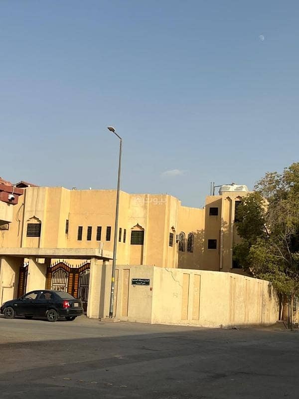 Villa For Sale in Al Aziziyah, Riyadh Villa For Sale in Al Aziziyah, Riyadh
