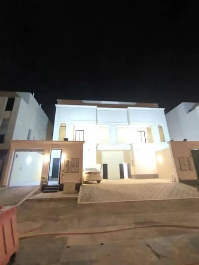 3 Bedroom Floor for Sale in East Riyadh, Riyadh - Floor For Sale in Al Janadriyah, Riyadh