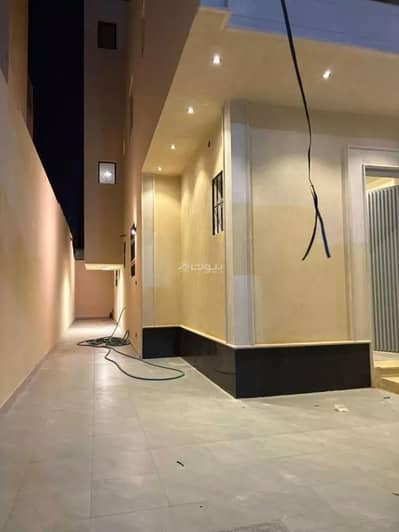 7 Bedroom Villa for Sale in West Riyadh, Riyadh - Villa For Sale in Al Uraija Al Gharbiyah, Riyadh