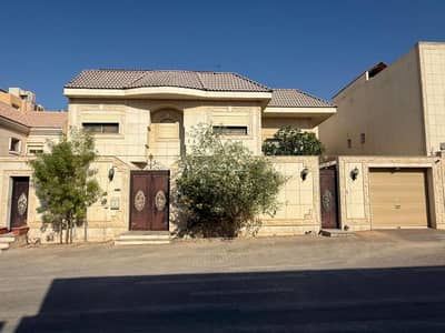 فیلا 7 غرف نوم للايجار في شمال الرياض، الرياض - للإيجار – فيلا فاخرة في حي الفلاح