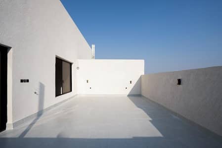 5 Bedroom Flat for Sale in North Jeddah, Jeddah - Apartment for sale in Al Salamah, North Jeddah