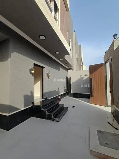 9 Bedroom Villa for Sale in North Jeddah, Jeddah - Villa in North Jeddah，Taiba District 9 bedrooms 1750000 SAR - 87830950
