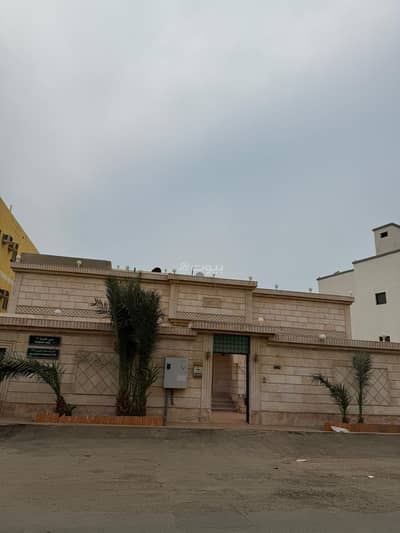 8 Bedroom Villa for Sale in North Jeddah, Jeddah - Residential villa with a pool and annex