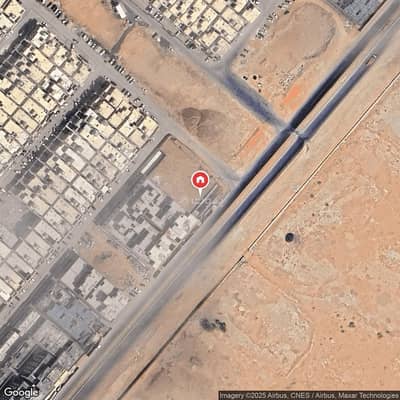 2 Bedroom Residential Building for Sale in East Riyadh, Riyadh - Building For Sale in Al Ramal, Riyadh