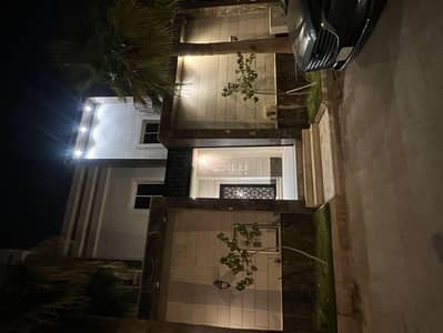 4 Bedroom Floor for Rent in West Riyadh, Riyadh - Floor in West Riyadh，Dhahrat Laban 4 bedrooms 100000 SAR - 87828575