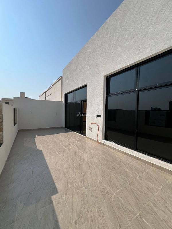 شقق روف للبيع بتصميم عصري/حديث وموقع مميز في جدة حي النعيم من المالك مباشره