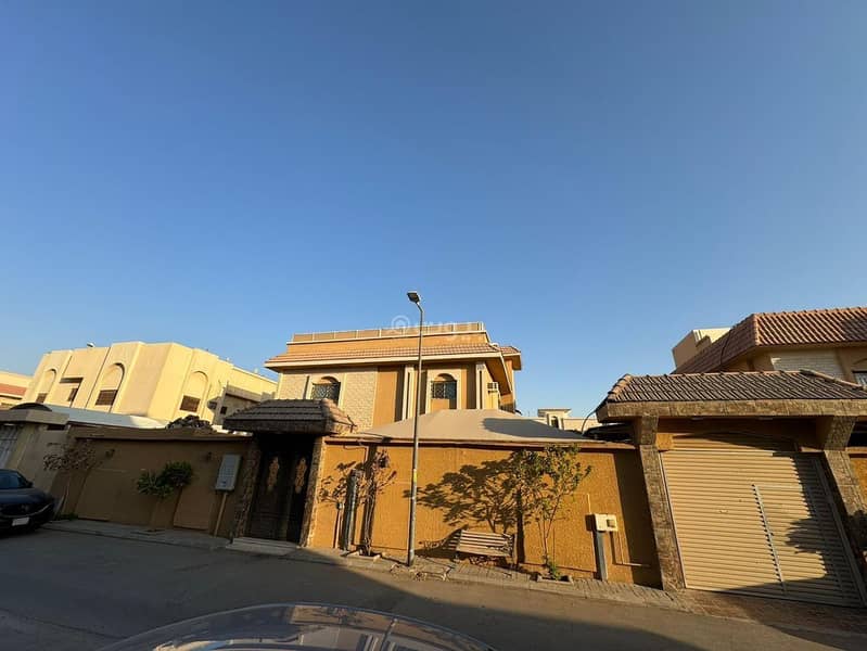 للبيع فيلا بقيمة ارض متظاهره في حي الملك فهد