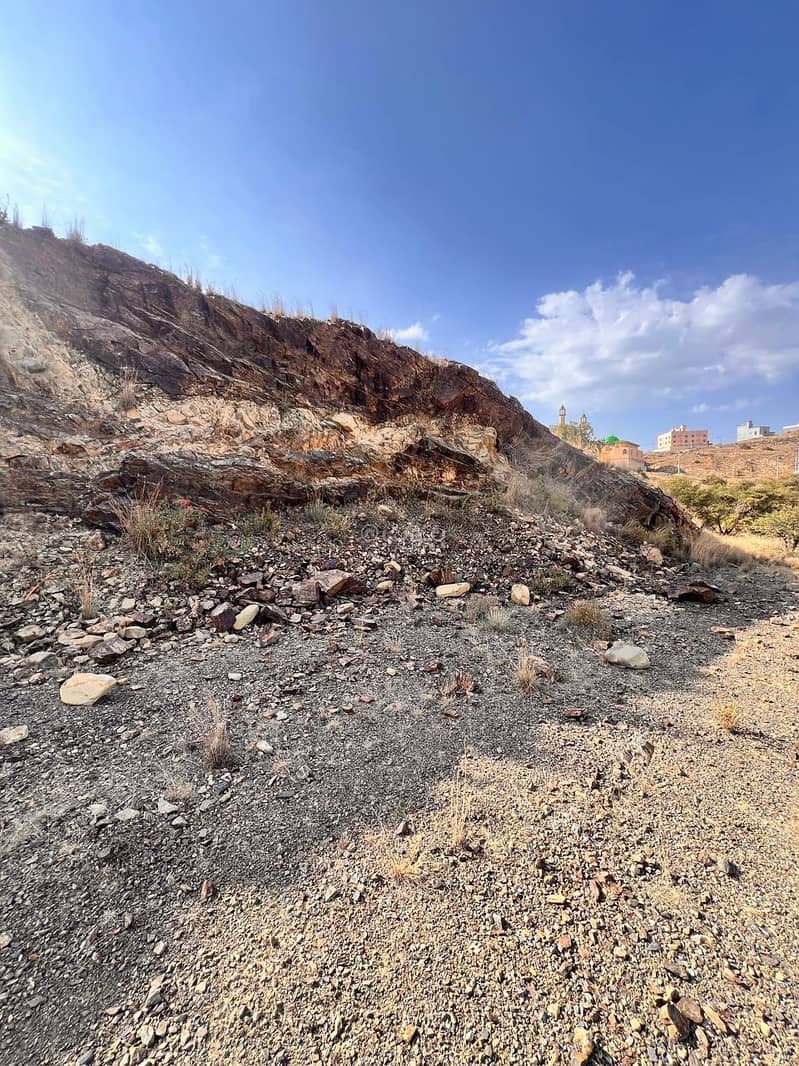 أرض سكنية للبيع في الفيحاء, بني كبير