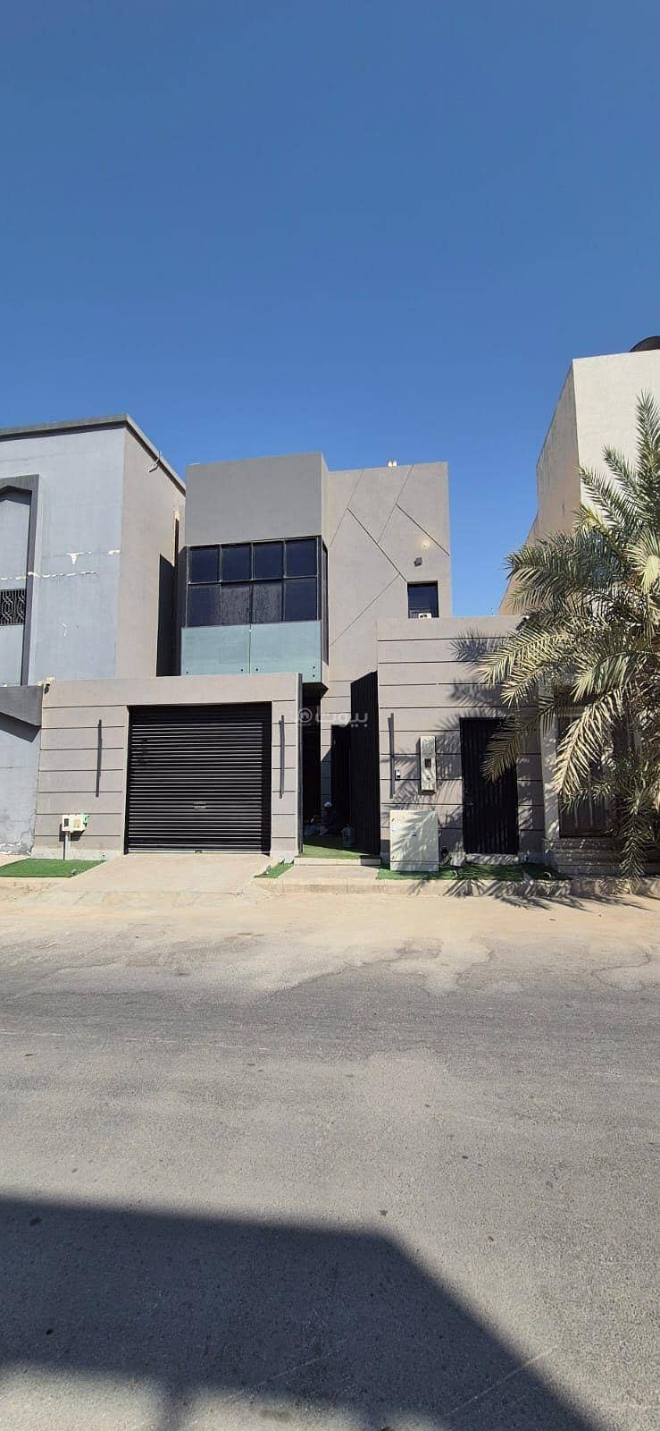 Luxurious and comfortable stay: 3-story villa for rent in Al-Sharafi neighborhood Luxurious and comfortable stay: 3-story villa for rent in Al-Sharafi neighborhood