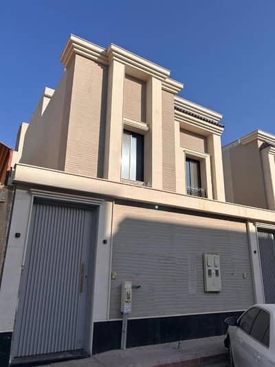 4 Bedroom Apartment for Sale in East Riyadh, Riyadh - A 4-bedroom apartment for sale in Al-Naseem Al-Gharbi, Riyadh