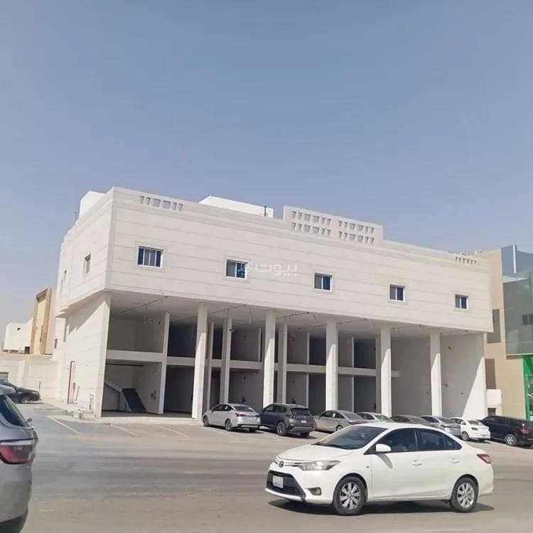 مبنى معرض للإيجار في النرجس، الرياض