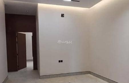 دور 4 غرف نوم للبيع في شرق الرياض، الرياض - دور للبيع في شارع عبيدالله الفقيه, حي الرمال, مدينة الرياض