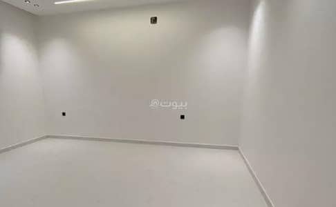 دور 4 غرف نوم للبيع في شرق الرياض، الرياض - دور للبيع في الجنادريه، الرياض