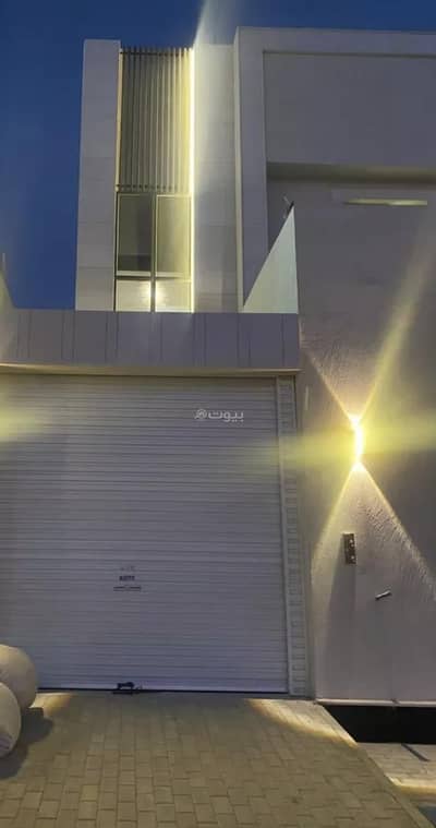 دور 5 غرف نوم للبيع في شرق الرياض، الرياض - دور للبيع في حي البيان، الرياض