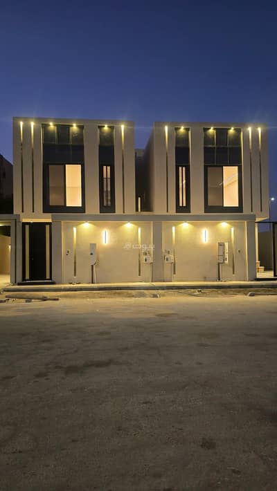 6 Bedroom Villa for Sale in King Fahd Suburb, Dammam - For sale: a villa duplex in neighborhood 8/14, an area close to Sehat and Jash, Dammam suburb.