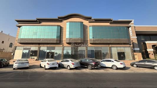 عمارة سكنية  للبيع في شمال الرياض، الرياض - عمارة للبيع في شارع مكة المكرمة الفرعي, حي المعذر الشمالي, مدينة الرياض, منطقة الرياض