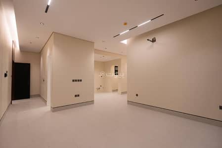 فلیٹ 3 غرف نوم للبيع في شمال الرياض، الرياض - شقة جديدة للبيع في حي الملك فهد موقع متميز وسعر مناسب