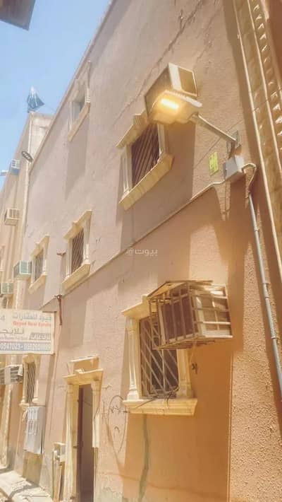 عمارة سكنية 11 غرف نوم للبيع في وسط الرياض، الرياض - مبنى سكني للبيع في المرقاب، الرياض