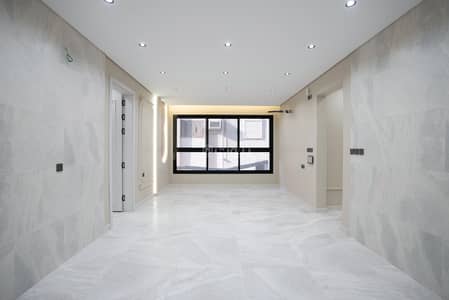 5 Bedroom Flat for Sale in Al Mohamdya, Makkah - Luxury apartment consisting of 5 bedrooms for sale in Al-Sabbahani, Mecca