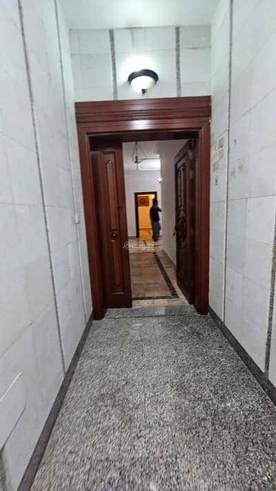 4 Bedroom Apartment for Rent in Central Jeddah, Jeddah - 4-bedroom apartment for rent in Al-Ruwais, Jeddah