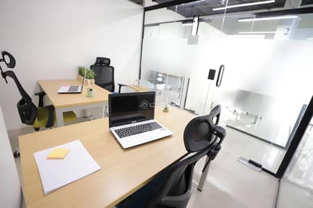 مكتب  للايجار في شرق الرياض، الرياض - مكاتب مؤثثة ومجهزة للإيجار في وسط الرياض