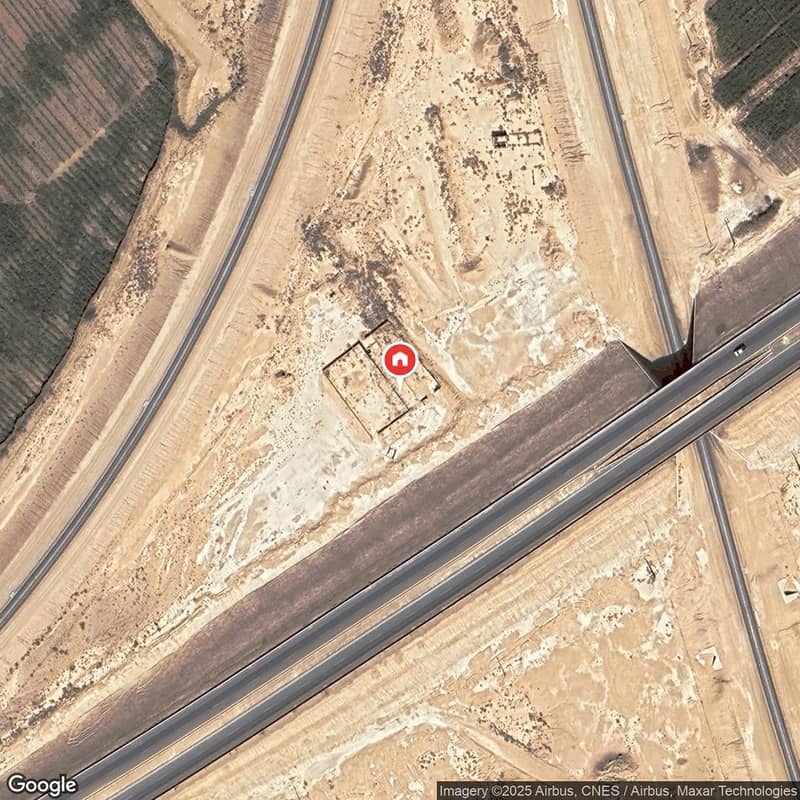 For sale: a farm on the Al-Qassim-Hail road. For sale: a farm on the Al-Qassim-Hail road.