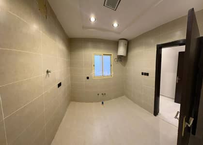 فلیٹ 3 غرف نوم للايجار في شمال الرياض، الرياض - شقة للايجار