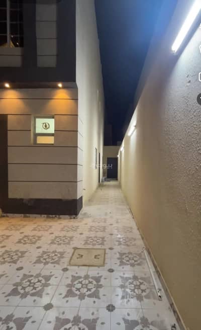 9 Bedroom Villa for Rent in South Riyadh, Riyadh - Villa in South Riyadh，Badr 9 bedrooms 43000 SAR - 87833944