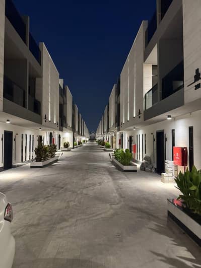 فیلا 4 غرف نوم للايجار في شمال الرياض، الرياض - فيلا راقية وجديدة للايجار قريبة من طريق الملك سلمان