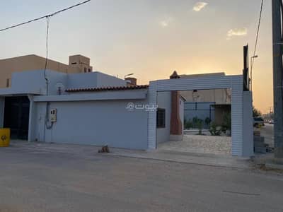 2 Bedroom Villa for Rent in King Abdulaziz District, Al Majmaah Riyadh Region - Two-bedroom villa for rent in Al Majmah,