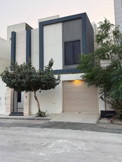 7 Bedroom Villa for Sale in North Riyadh, Riyadh - Villa for sale Duplex