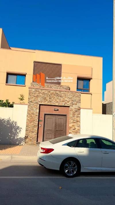 فیلا 5 غرف نوم للبيع في الظهران - فيلا للبيع