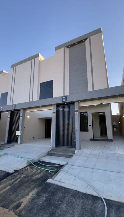 3 Bedroom Floor for Sale in South Riyadh, Riyadh - House for sale, Okaz neighborhood, Riyadh City