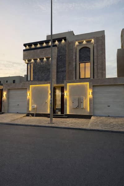 دور 3 غرف نوم للبيع في شرق الرياض، الرياض - طابق للبيع في الجنادرية، الرياض