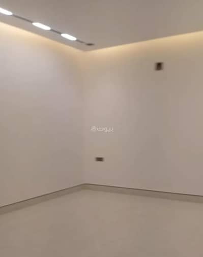 دور 5 غرف نوم للبيع في شرق الرياض، الرياض - دور للبيع في الجنادرية، الرياض