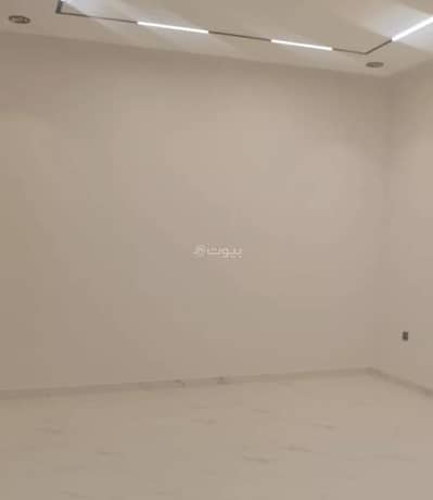 دور 4 غرف نوم للبيع في شرق الرياض، الرياض - دور للبيع في الجنادرية، الرياض