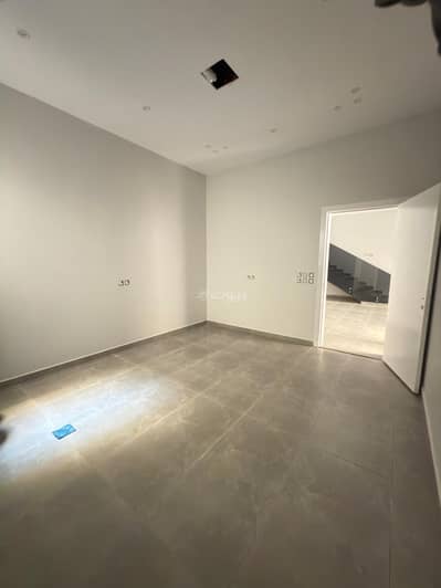 فیلا 5 غرف نوم للبيع في الورود، الخرج منطقة الرياض - فيلا دبلكس