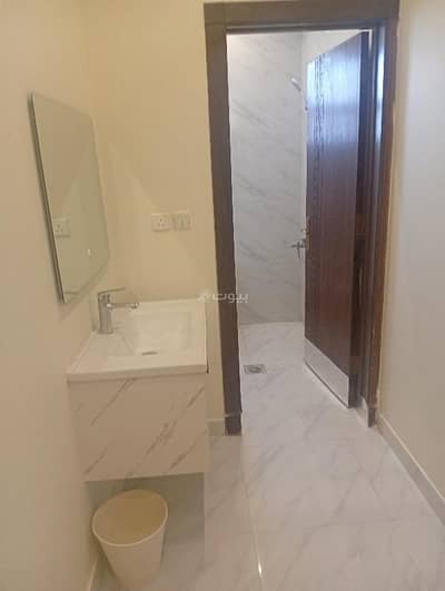 دور 4 غرف نوم للايجار في شمال الرياض، الرياض - دور علوي للايجار حي العارض