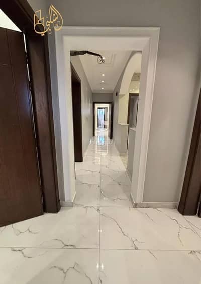 شقة 5 غرف نوم للايجار في شمال جدة، جدة - شقة للإيجار في شارع عبادة بن نسي, حي الريان, مدينة جدة, منطقة مكة المكرمة