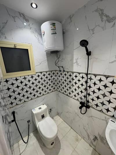 شقة 1 غرفة نوم للايجار في شرق الرياض، الرياض - شقة بغرفة نوم و صاله مع حمام و مطبخ للإيجار في قرطبه ، الرياض