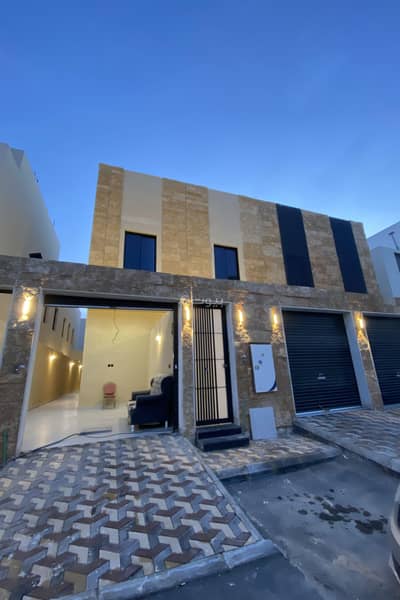 5 Bedroom Floor for Sale in South Riyadh, Riyadh - Floor in South Riyadh，Okaz 5 bedrooms 800000 SAR - 87744969