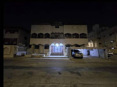 11 Bedroom Flat for Rent in South Jeddah, Jeddah - Apartment For Rent in Al Adel, Jeddah