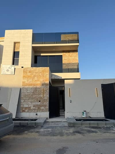 6 Bedroom Villa for Sale in West Riyadh, Riyadh - Villa For Sale in Al Mahdiyah