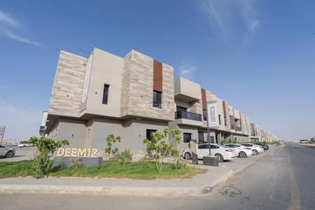 3 Bedroom Flat for Sale in East Riyadh, Riyadh - 3 Bedroom Apartment For Sale in Al Qadisiyah, Riyadh