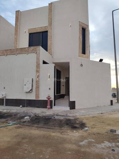 فیلا 5 غرف نوم للبيع في شرق الرياض، الرياض - فيلا مكونة من 5 غرف نوم للبيع في الجنادرية، الرياض