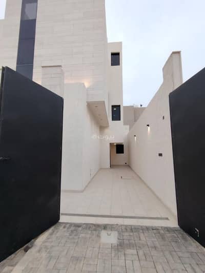 5 Bedroom Floor for Sale in East Riyadh, Riyadh - Luxury Upper Townhouse, Al Rimah Neighborhood