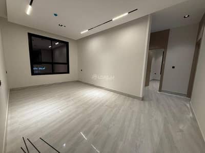 3 Bedroom Flat for Sale in East Riyadh, Riyadh - 3 Bedroom Apartment For Sale in Al Munsiyah, Riyadh